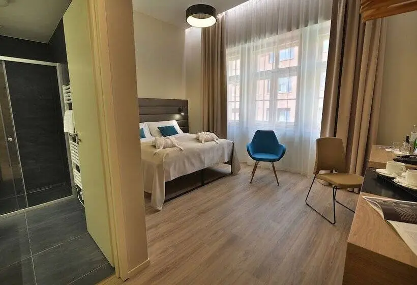 Standard-huone Parveke, Ea Hotel New Town