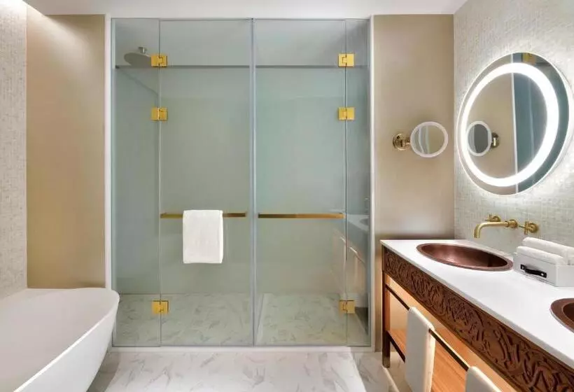 Junior suite with river view