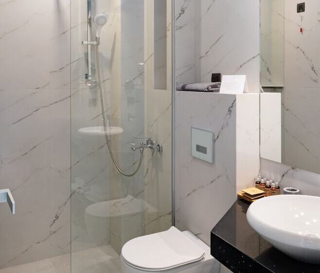 חדר פרמיום בצד עם נוף לים, Sea Level Hotel   Adults Only 16 Plus