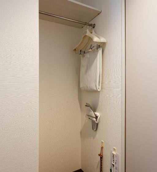 اتاق استاندارد یک نفره, Kagoshima Washington Hotel Plaza