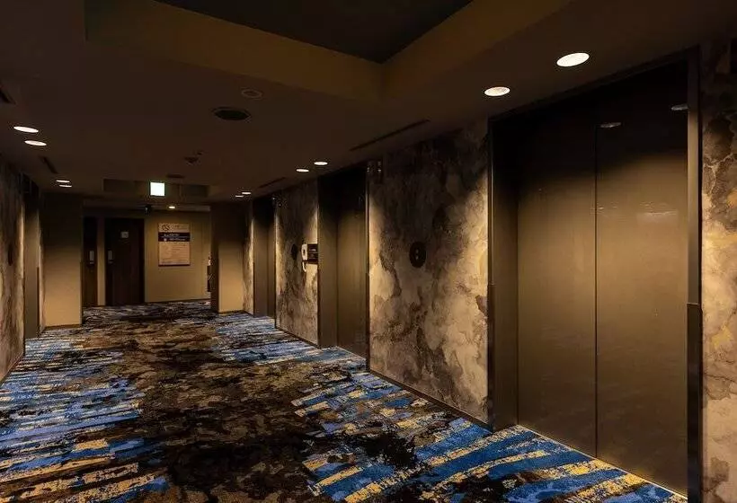اتاق استاندارد سه نفره, Shinjuku Washington
