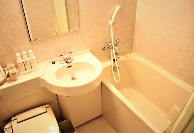 스탠다드 트리플 룸, Yamagata Nanokamachi Washington