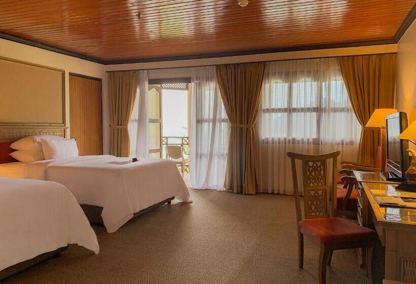 디럭스 룸, Damai Beach Resort