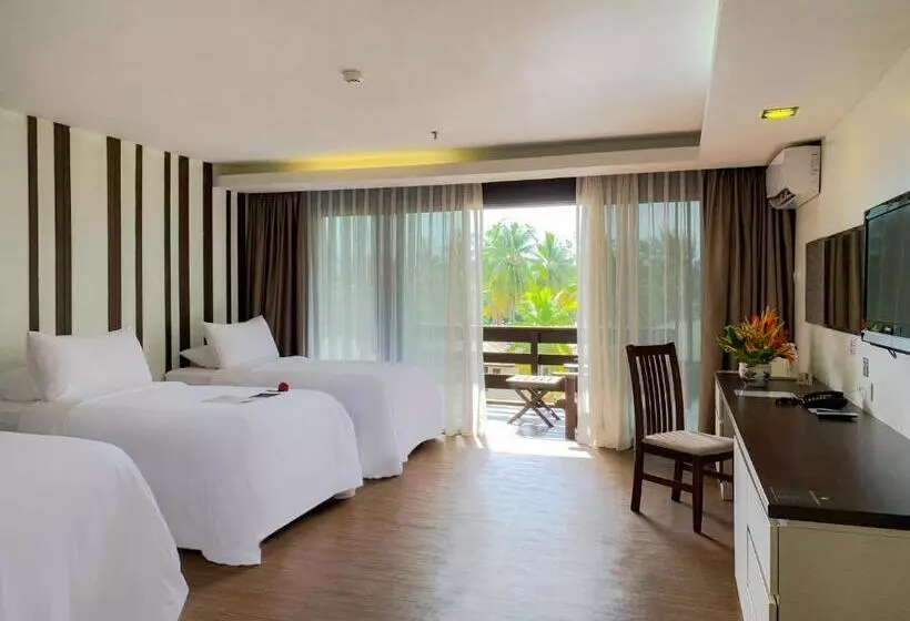 Pokój Standard Trzyosobowy, Damai Beach Resort