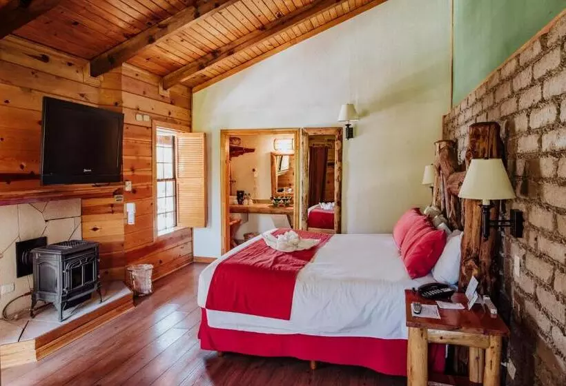 キングサイズベッドのスタンダードルーム, The Lodge At Creel Eco   Hotel & Spa
