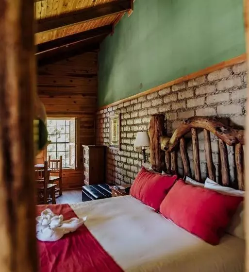 キングサイズベッドのスタンダードルーム, The Lodge At Creel Eco   Hotel & Spa