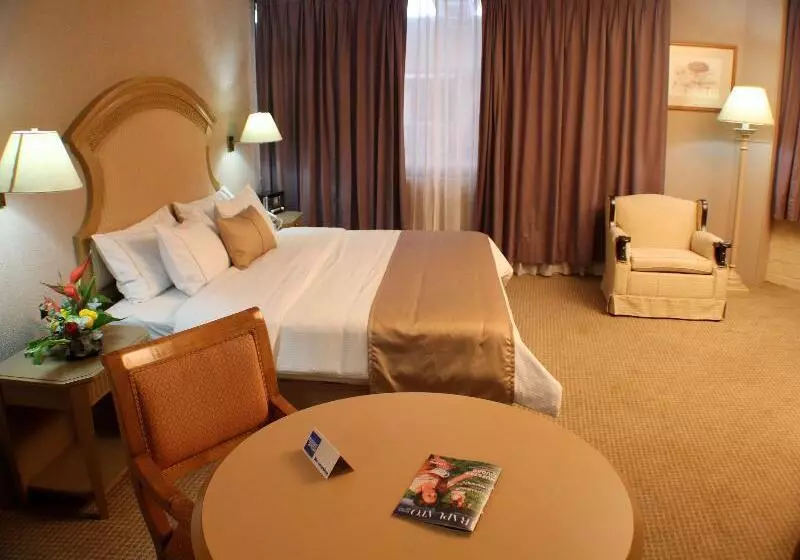 キングサイズベッドのエクゼクティブルーム, Best Western Plus Plaza Florida & Tower