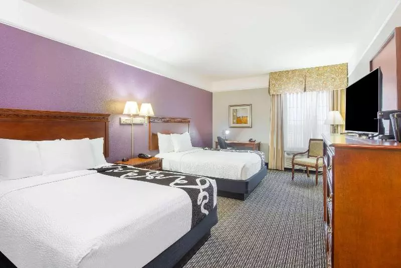 キングサイズベッドのスーペリアルーム, Fiesta Inn Leon