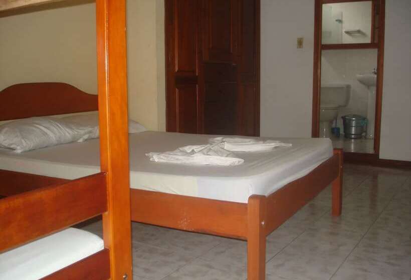 Номер Стандарт, Hostal Hippilandia   Hostel