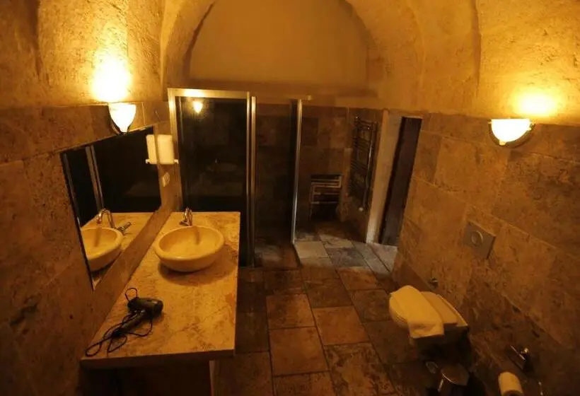 Perhehuone, Sandık Cave Suites