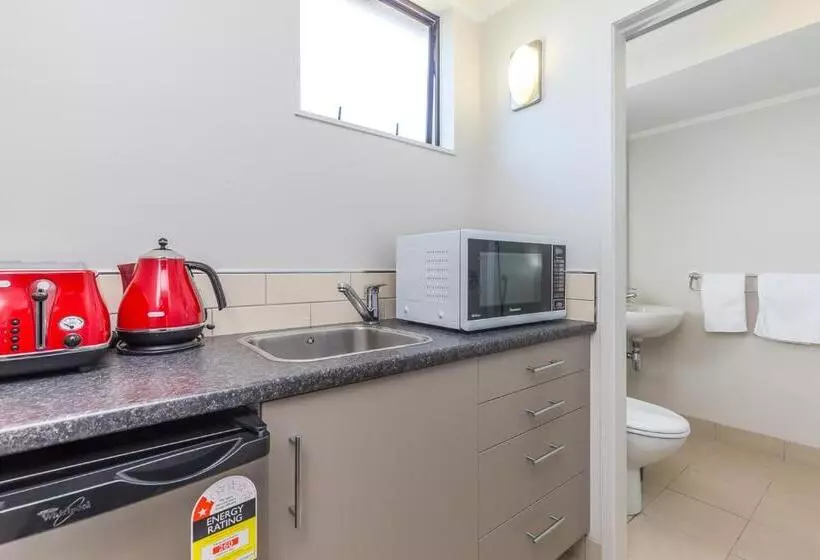 Deluxe-studio, Anzac Court Motel
