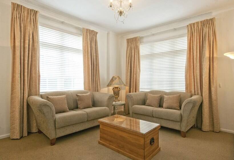 Люкс, Prince S Gate