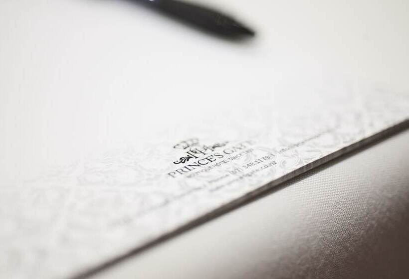 Люкс, Prince S Gate