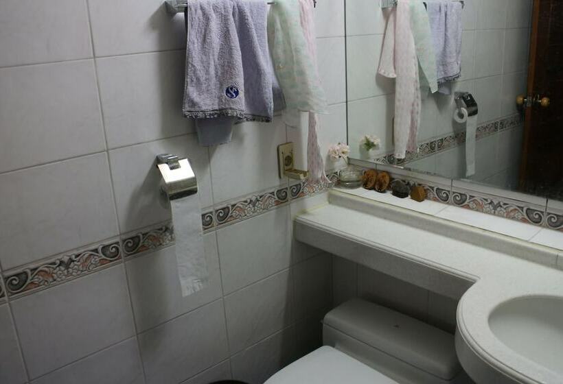 Cama em Quarto Compartilhado, Dasan House