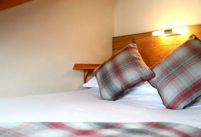 Standard Single Room, Greenbanks Hotel Norfolk