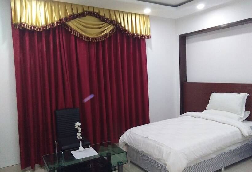 디럭스 룸, Bodhgaya Seven Inn Hotel N Restaurant