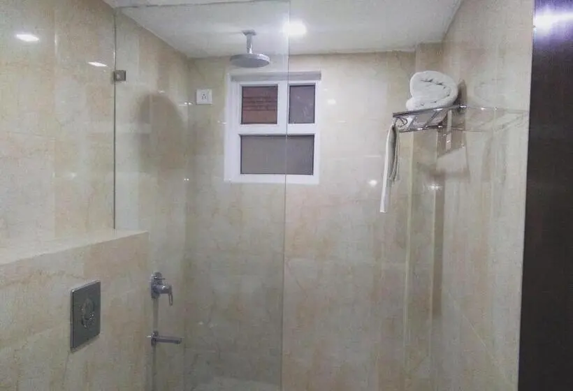 اتاق لوکس با چشمانداز شهر, Bodhgaya Seven Inn Hotel N Restaurant