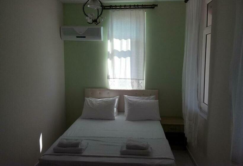 חדר סטנדרט לשלושה, Villa Koknar Pension