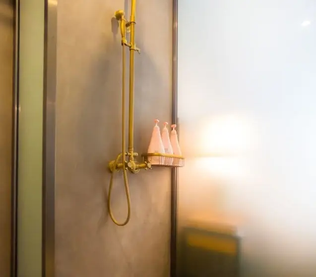 سوییت لوکس, Courtyard Hotel – Li River Branch