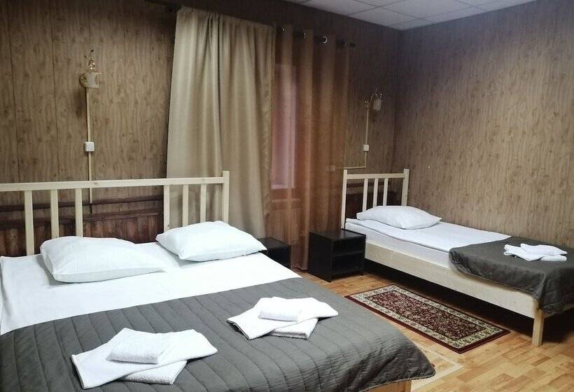 Номер Стандарт Трехместный, Zastava