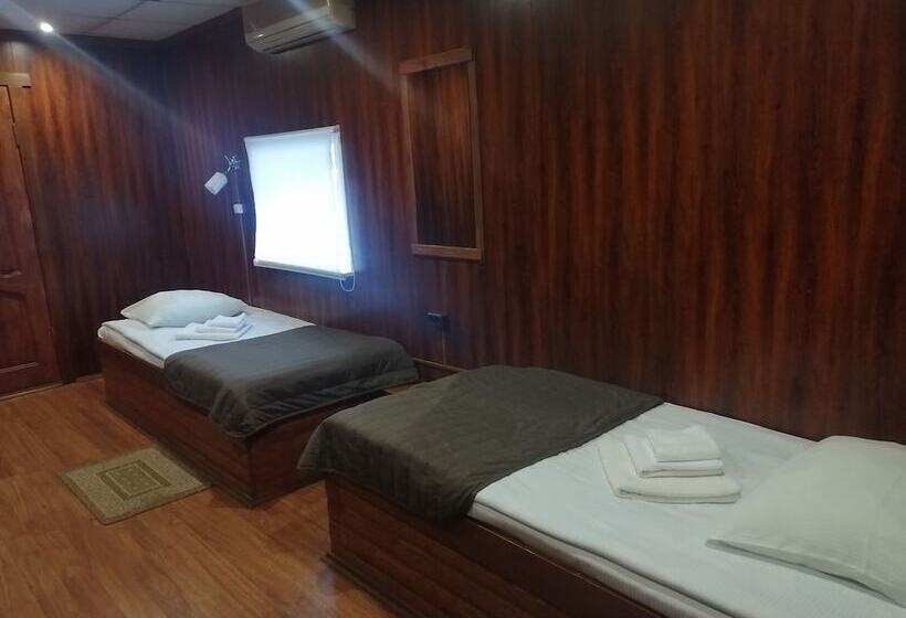 חדר סטנדרט, Zastava