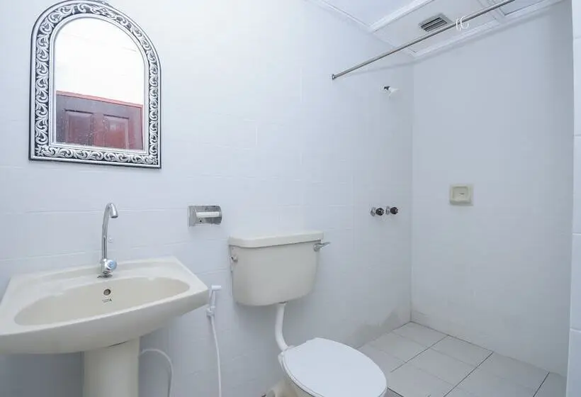اتاق استاندارد, Telang Usan Hotel Miri By Oyo Rooms