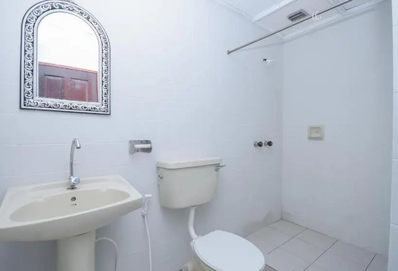 اتاق استاندارد, Telang Usan Hotel Miri By Oyo Rooms