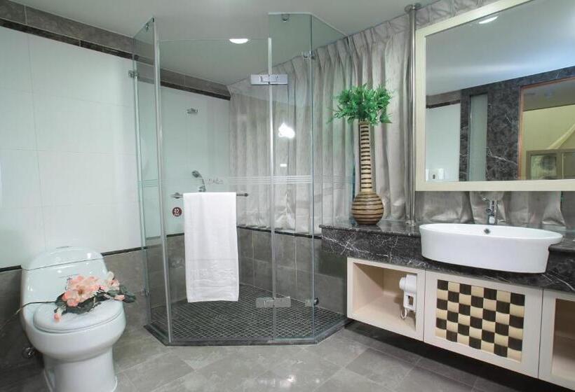 اتاق استاندارد چهار تخته, Chuang Tang Spring Spa Hotel Deyang