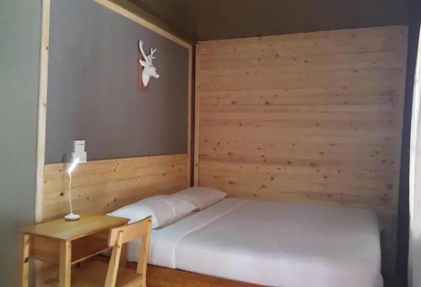 اتاق اساندارد با چشم‌انداز جانبی به دریا, Lazy Hut