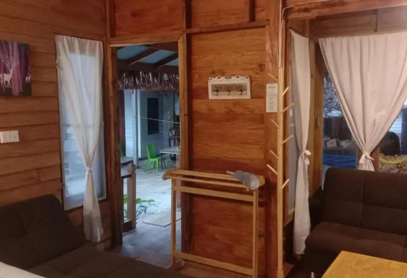 بانگلوی استاندارد 2 خوابه, Lazy Hut
