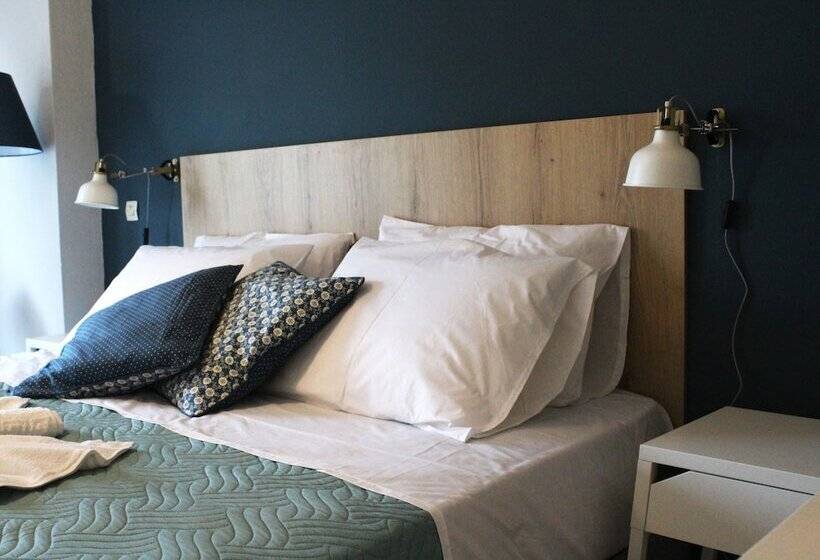 1 Bedroom Apartment, Theros