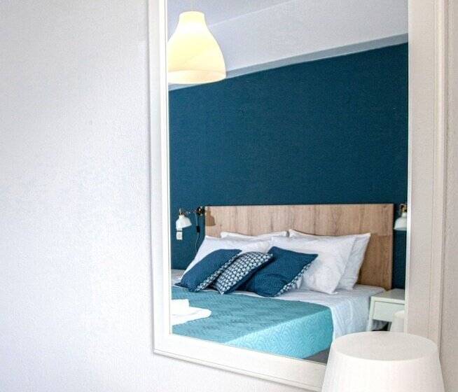 1 Bedroom Apartment, Theros