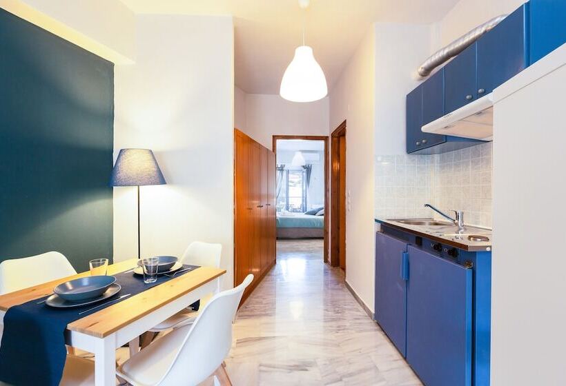 Family Apartment, Theros