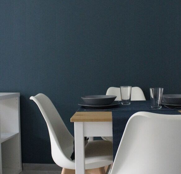 Family Apartment, Theros