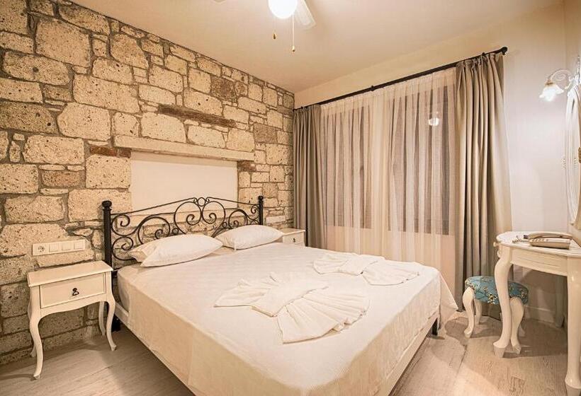 Номер Стандарт Вид на Сад, Bademli Konak Otel