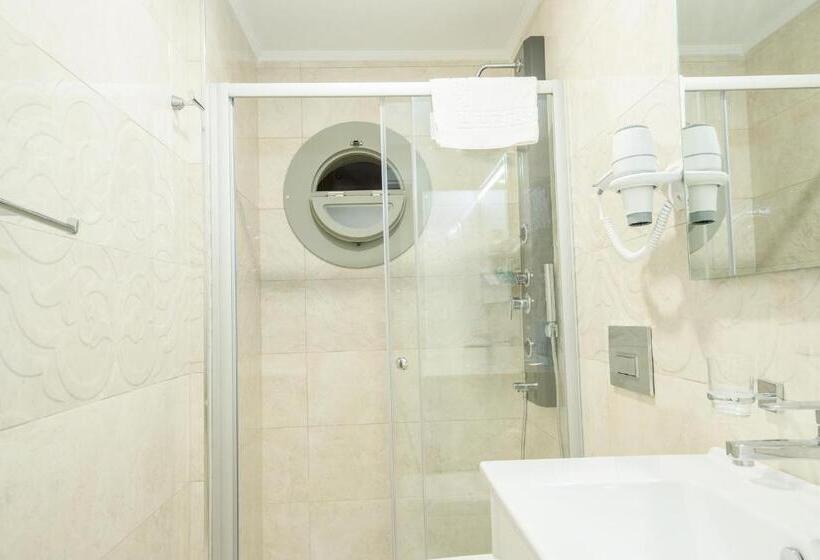 جناح, Bademli Konak Otel