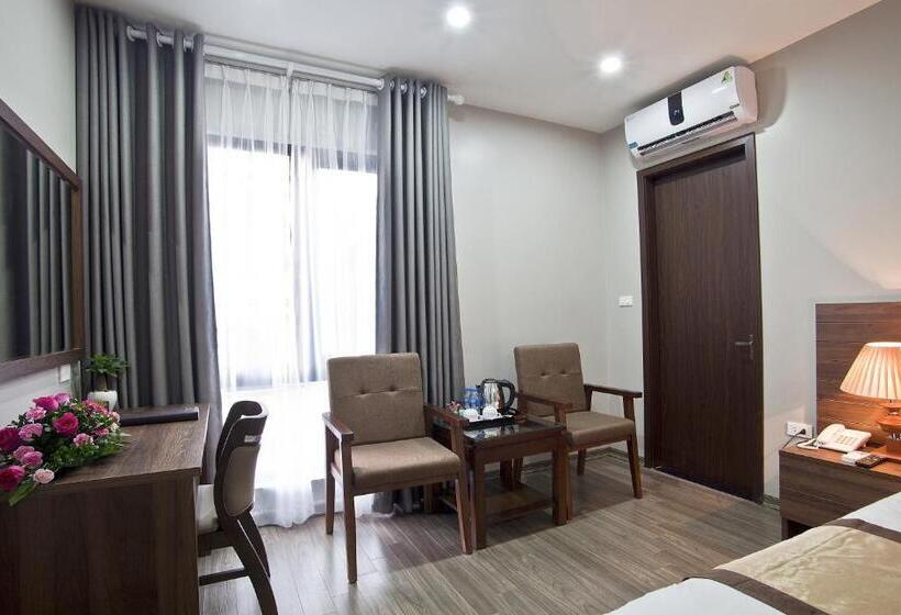 اتاق لوکس, Victor Hanoi