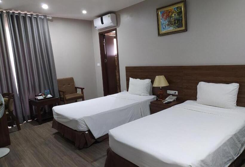 اتاق لوکس, Victor Hanoi