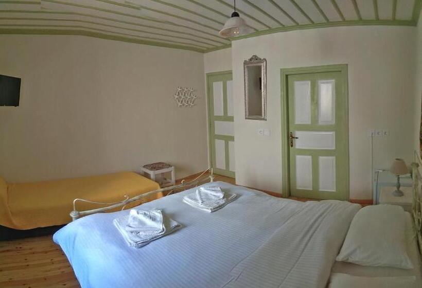 חדר אקונומי, Guesthouse Iro