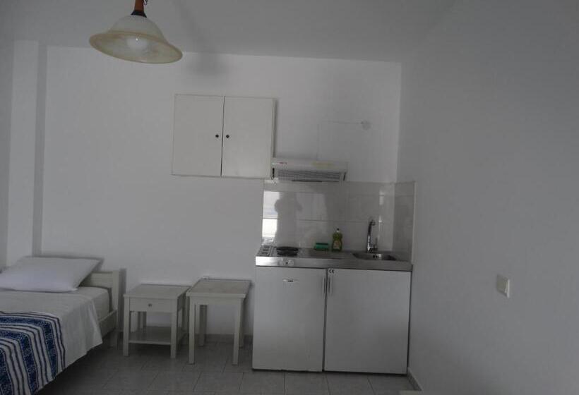 Четырехместный Номер Стандарт Вид на Море, Castelopetra