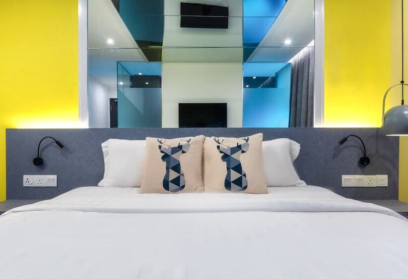 Люкс Повышенной Комфортности, Apple Hotel Times Square