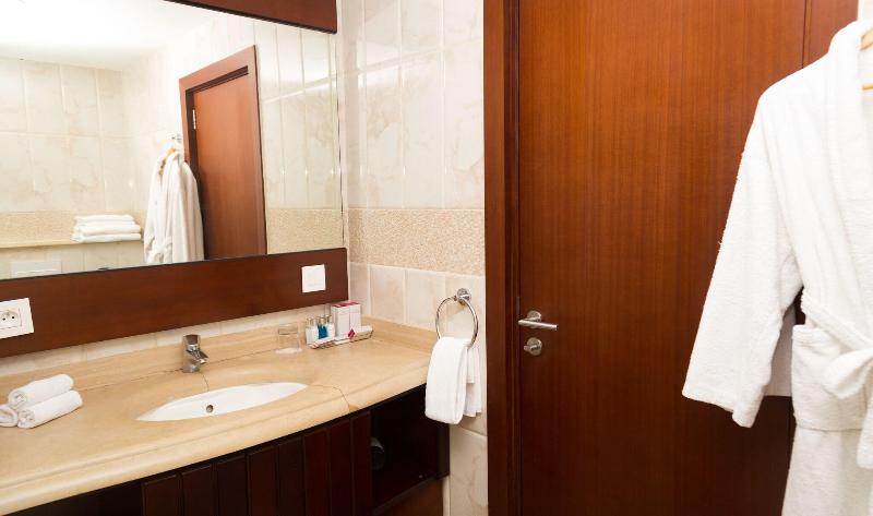 اتاق لوکس با تخت بزرگ, Du Golfe