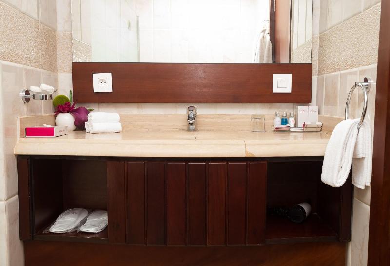 اتاق لوکس, Du Golfe