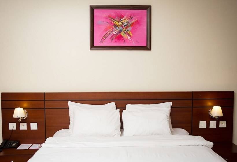 اتاق لوکس, Du Golfe