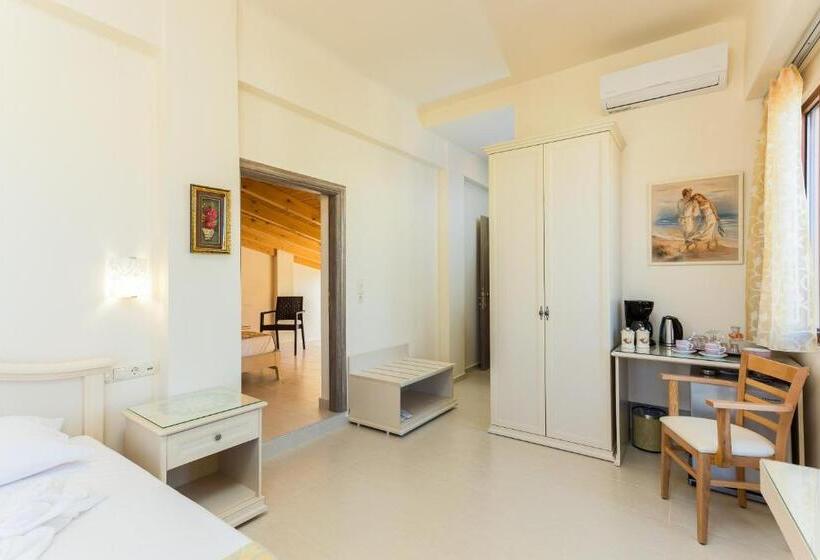 Suite com Varanda, Polyxenia Suites