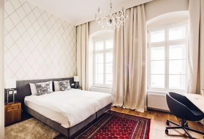 Standard Studio, Adele Apartments
