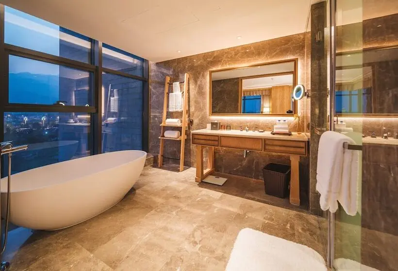 デラックススイート, Le Méridien Emei Mountain Resort