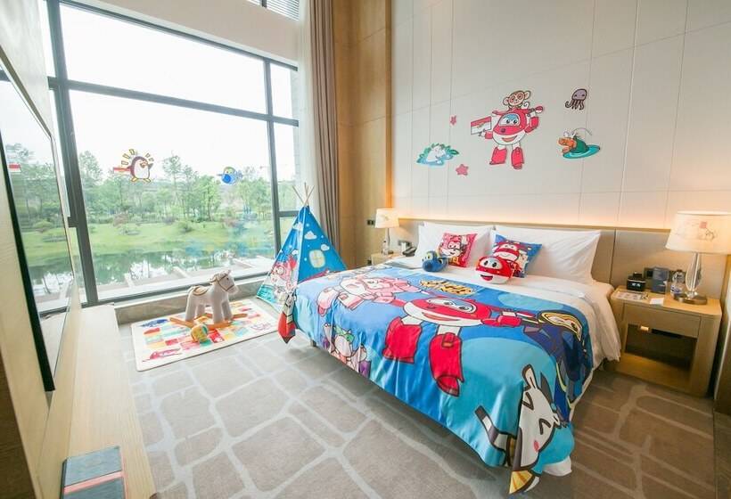 Aile Süiti, Le Méridien Emei Mountain Resort