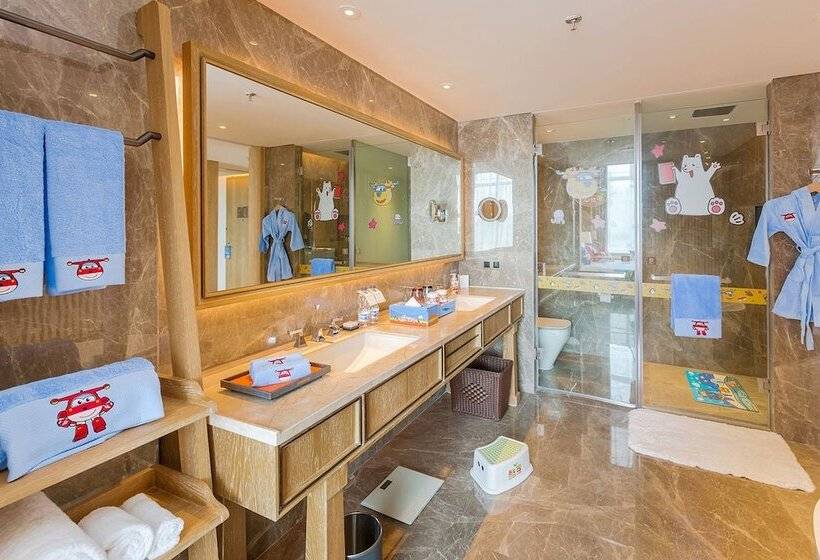 Aile Süiti, Le Méridien Emei Mountain Resort