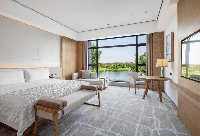 Delüks Oda, Le Méridien Emei Mountain Resort